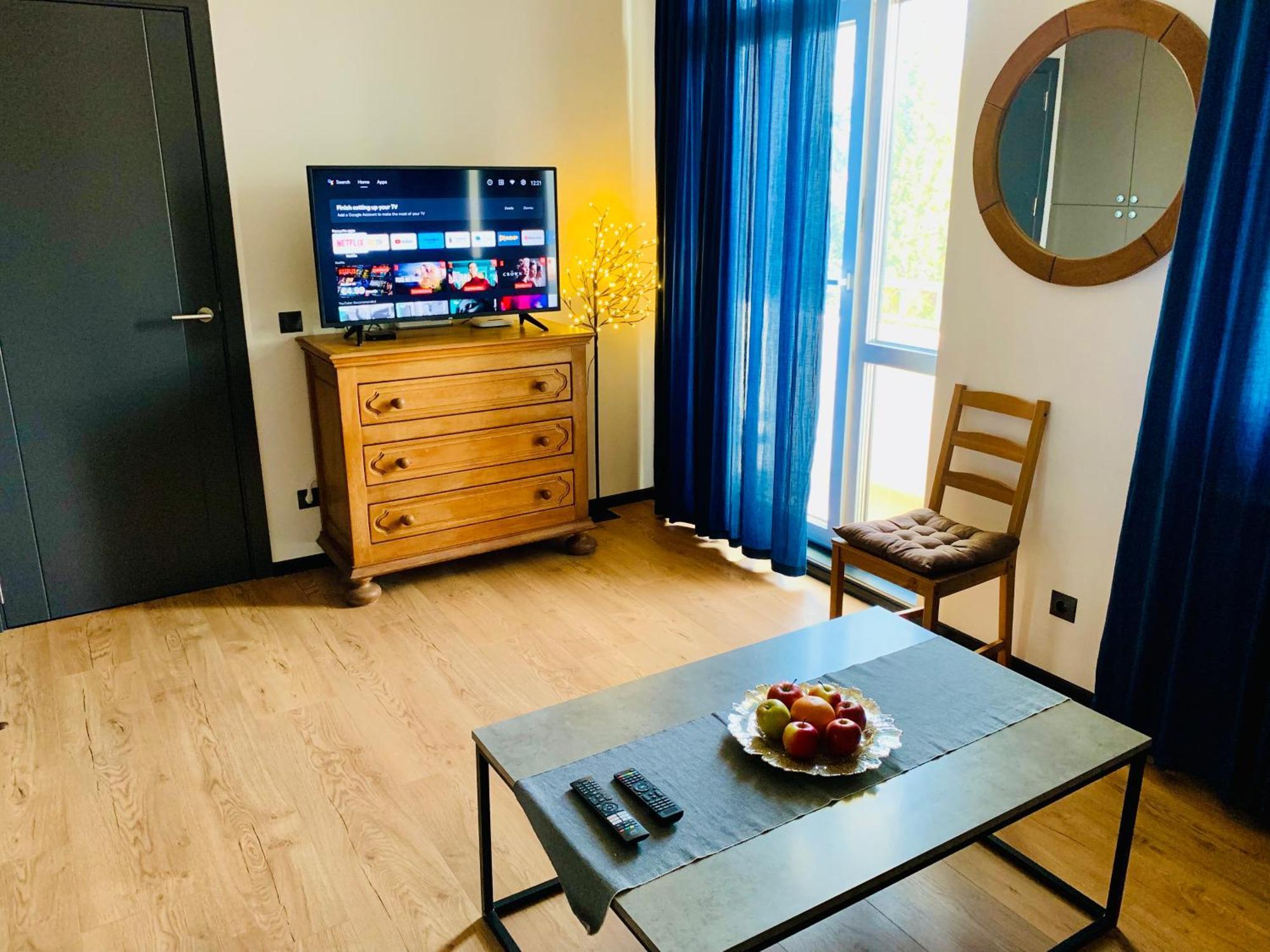 Appartement Art Near Paradise Mall & Metro Station